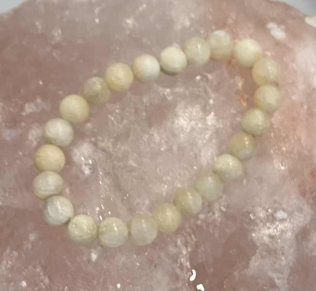 Yellow Jade Bracelet 7 1/2 inches